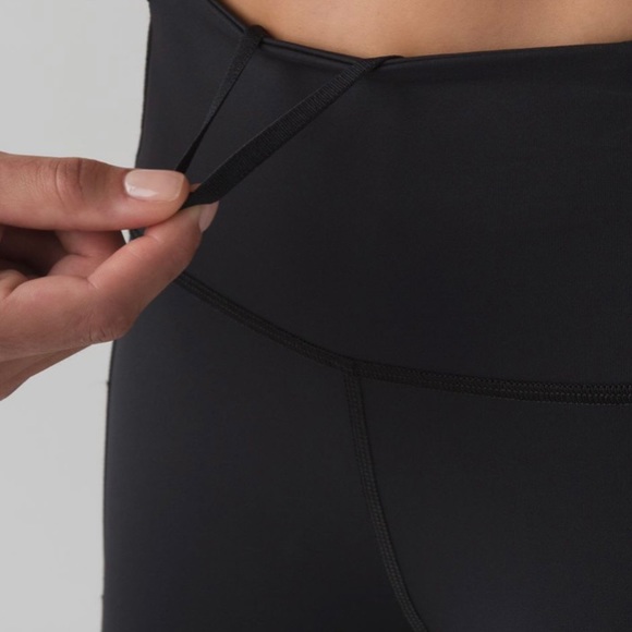 Lululemon Fast & Free 19” Crop (reflective), EUC - Picture 7 of 8